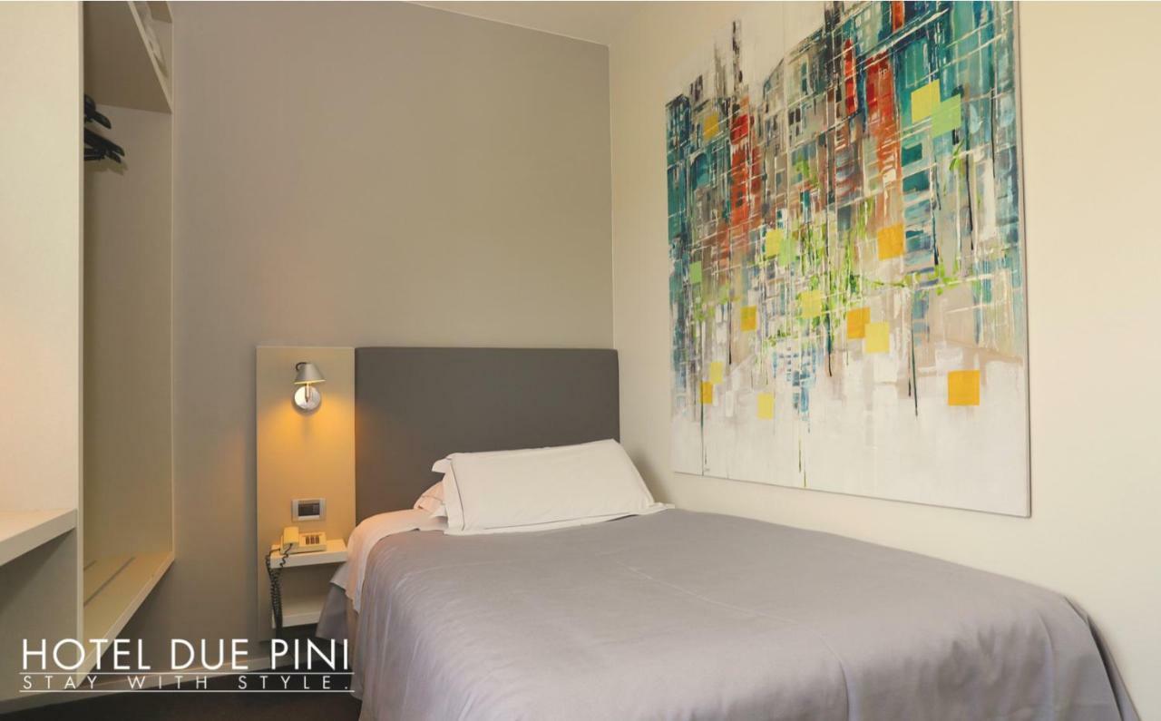 Hotel Due Pini フォルミージネ エクステリア 写真