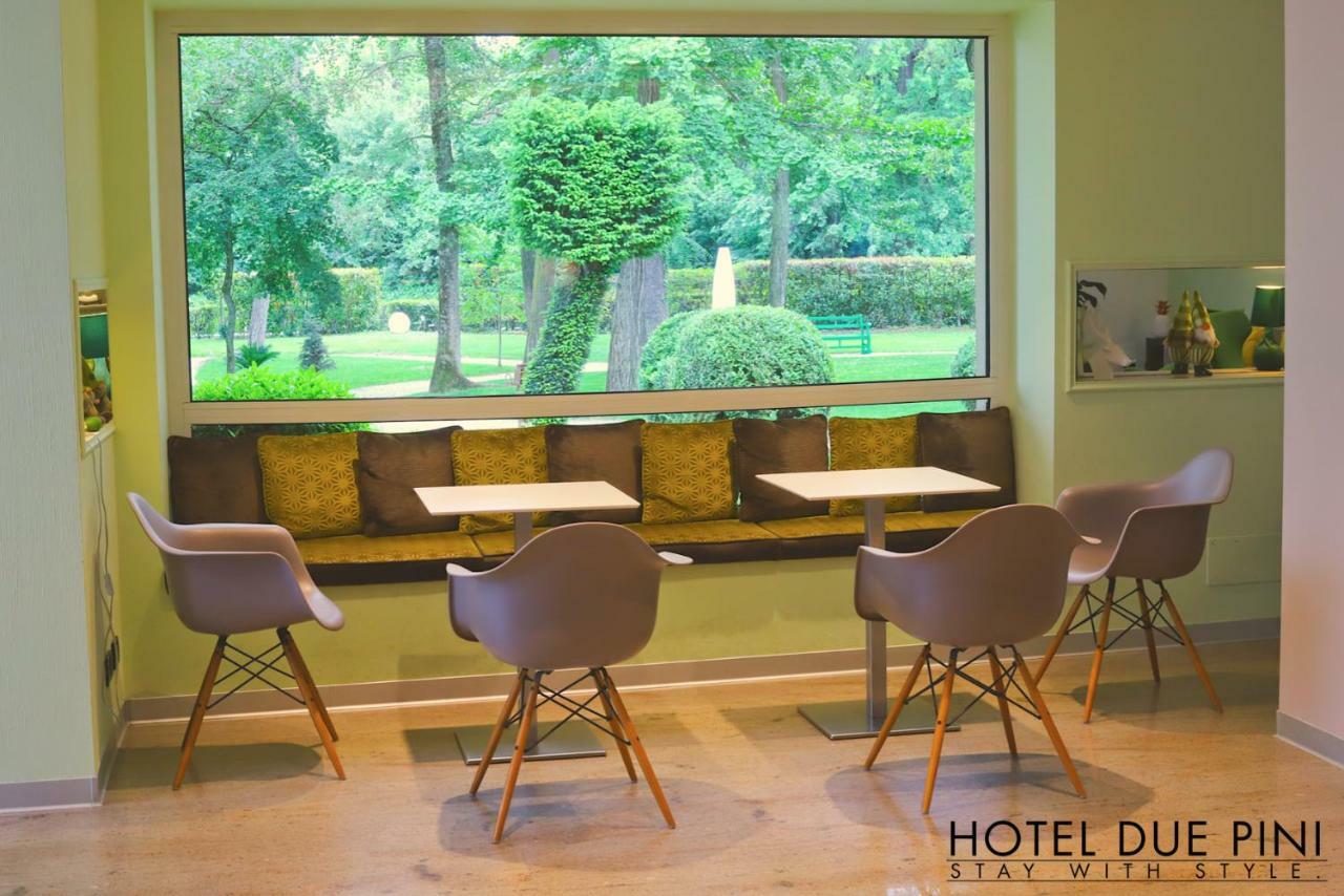 Hotel Due Pini フォルミージネ エクステリア 写真